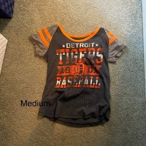 Detroit tigers T-shirt